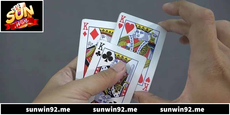 Luật Chơi Liêng Đầy Đủ Từ A Đến Z Cho Người Mới