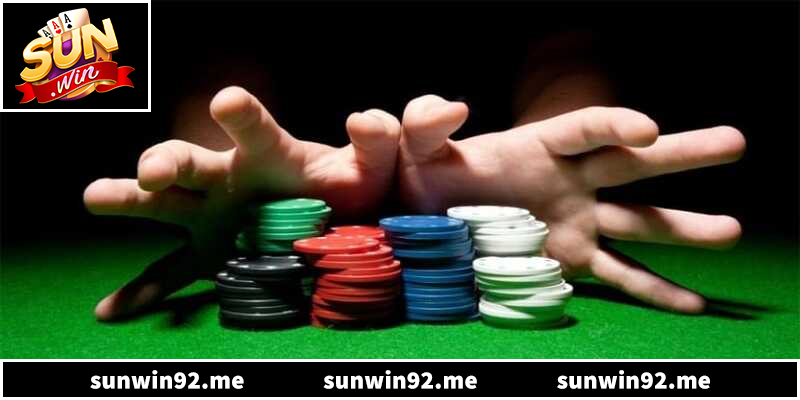 Người chơi chủ động phá cạ để đảm bảo an toàn